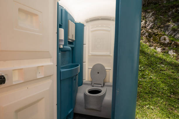 Best Portable restroom trailer rental  in Redmond, WA